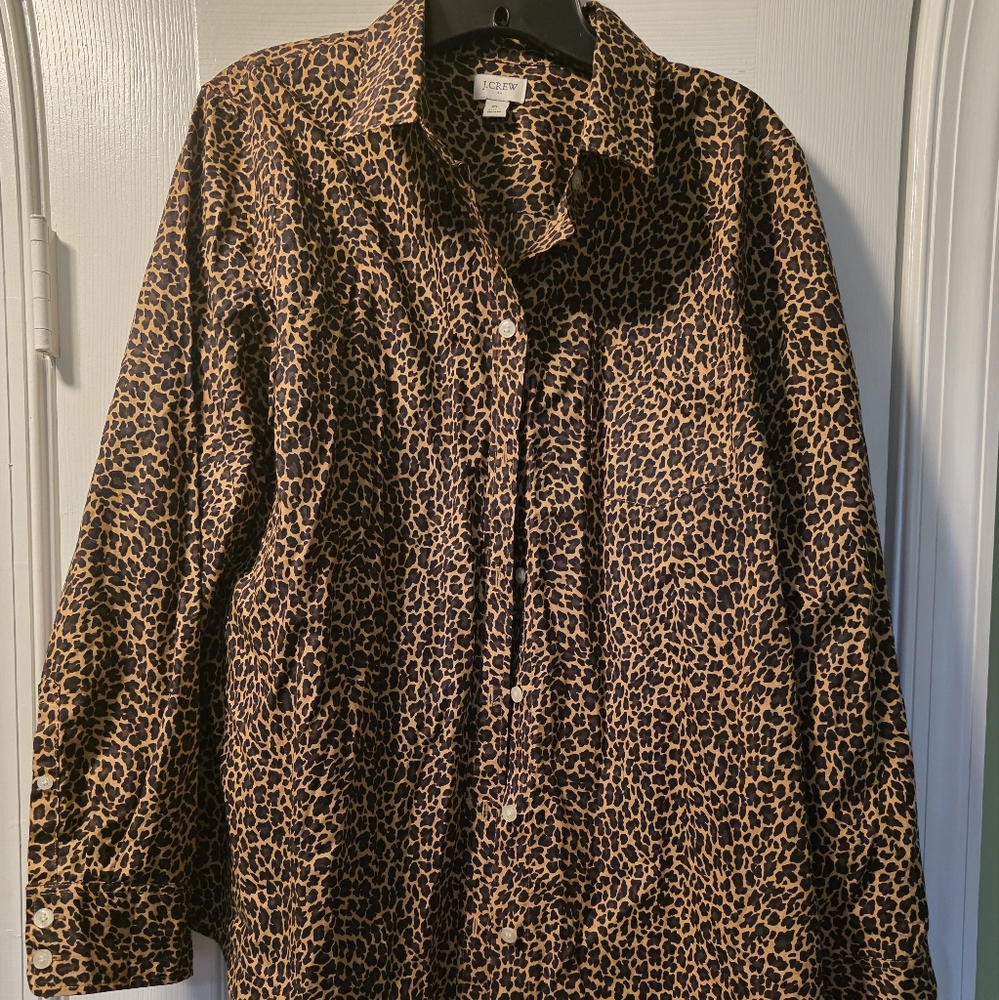 Brand NWOT J. Crew XL Leopard Print Button-Up Shirt